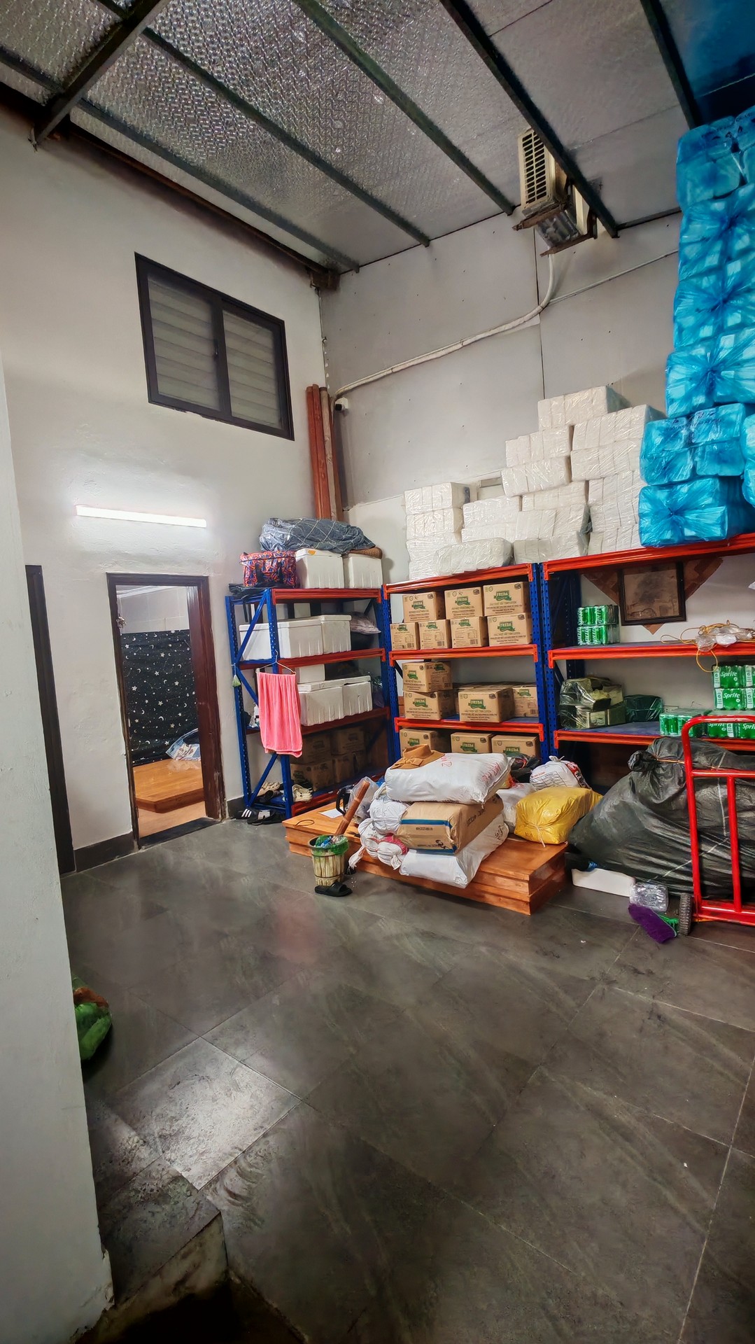 Bán nhà Mai Động - diện tích 92m2 2 tầng - Nhà hai mặt ngõ, ô tô tránh - giá 13,5 tỷ