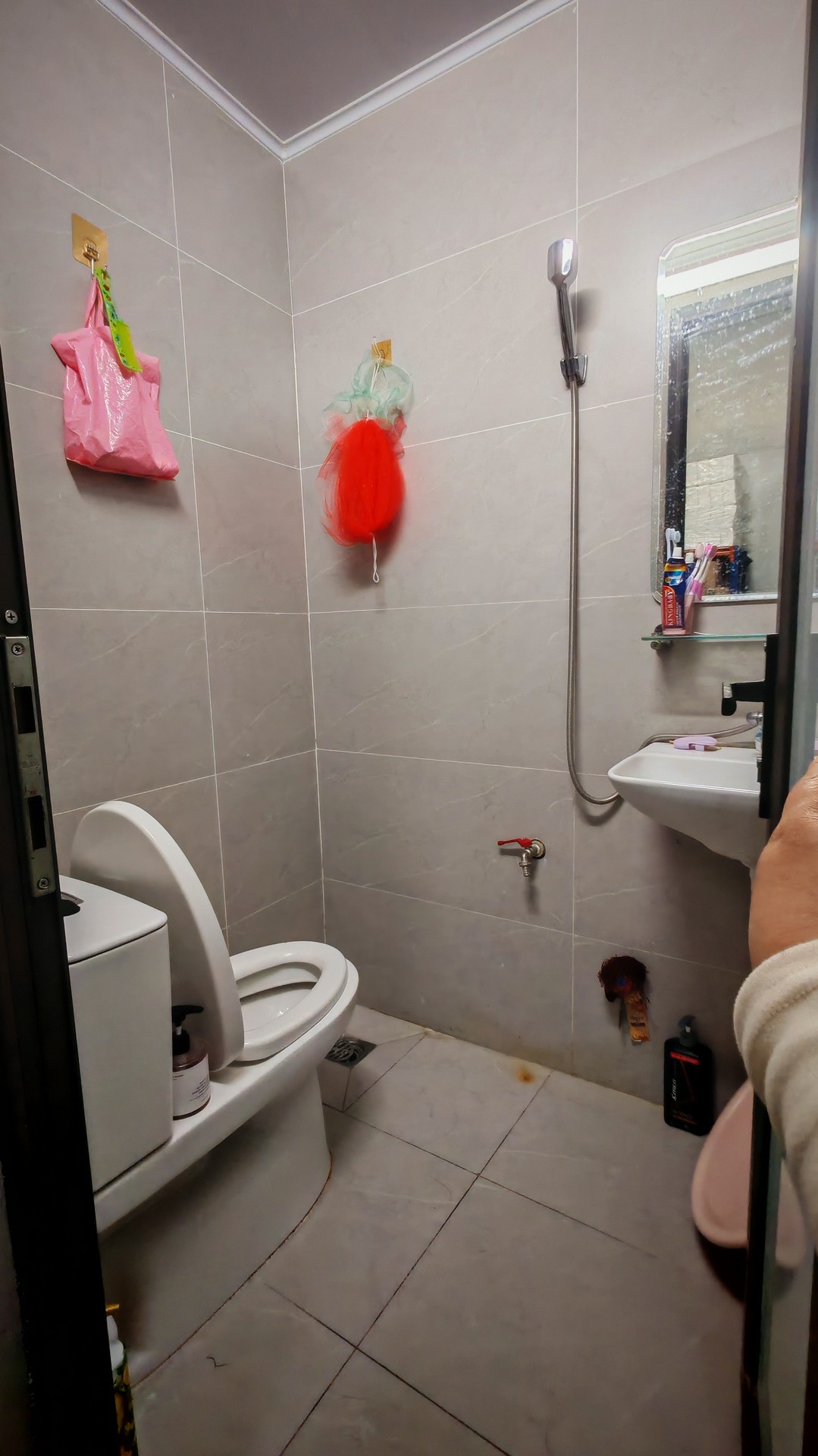 Bán nhà Mai Động - diện tích 92m2 2 tầng - Nhà hai mặt ngõ, ô tô tránh - giá 13,5 tỷ