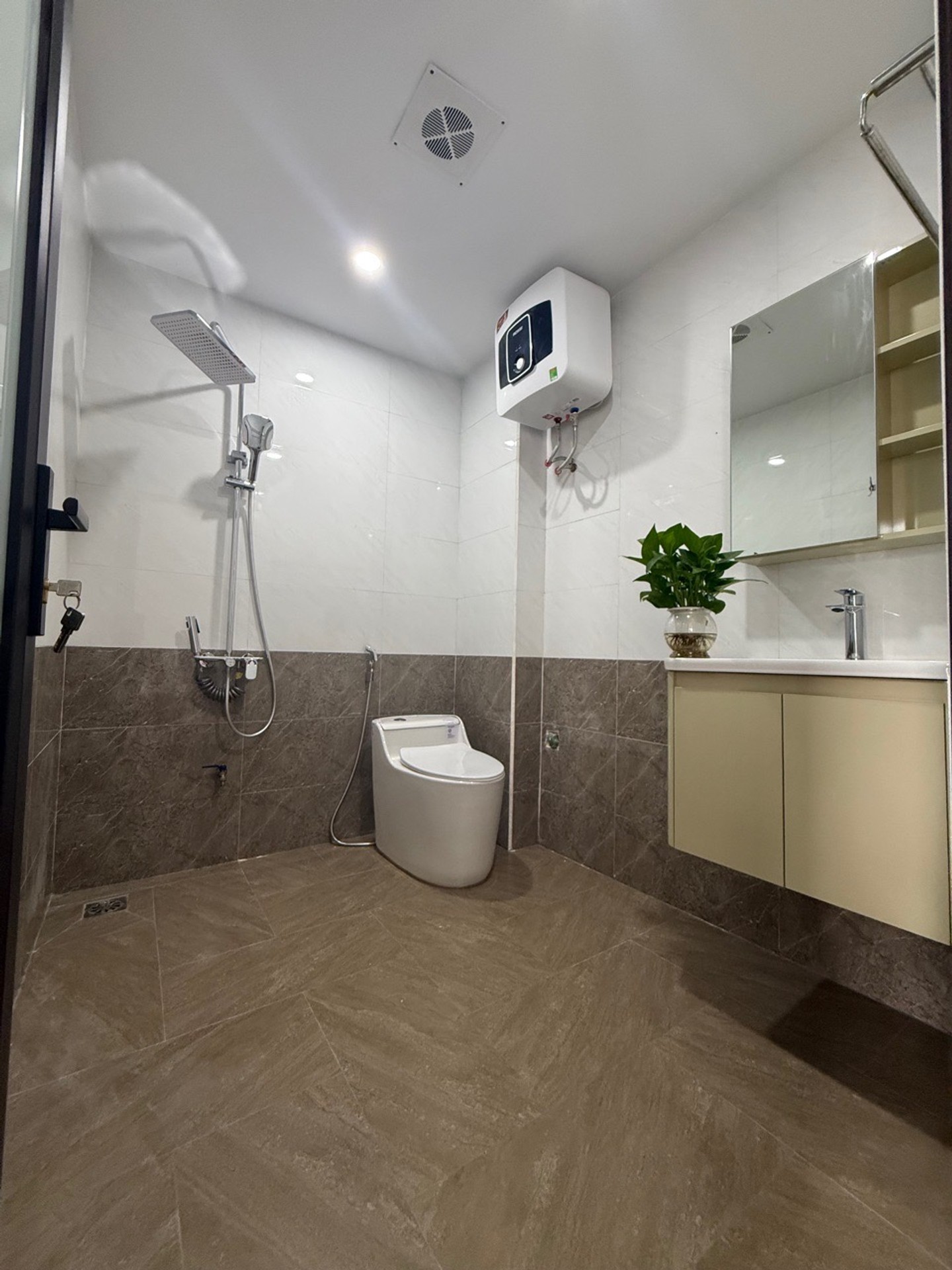 Bán nhà Nguyễn Khoái - diện tích 37m2 5 tầng - Sát Time City - giá 12,5 tỷ