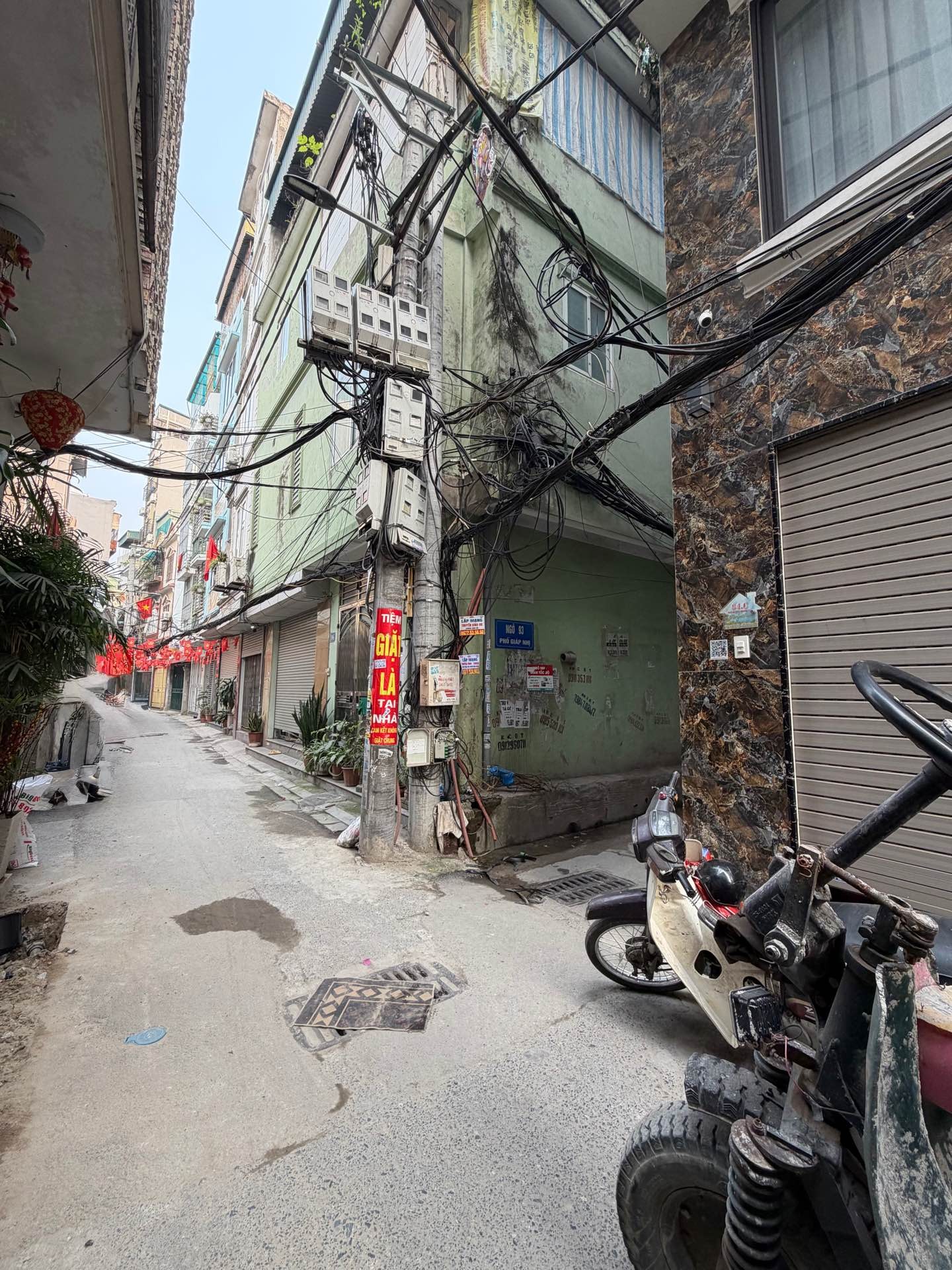 Bán nhà Trương Định - diện tích 30m2 6 tầng - Lô góc, ô tô đỗ cửa - giá 10,9 tỷ