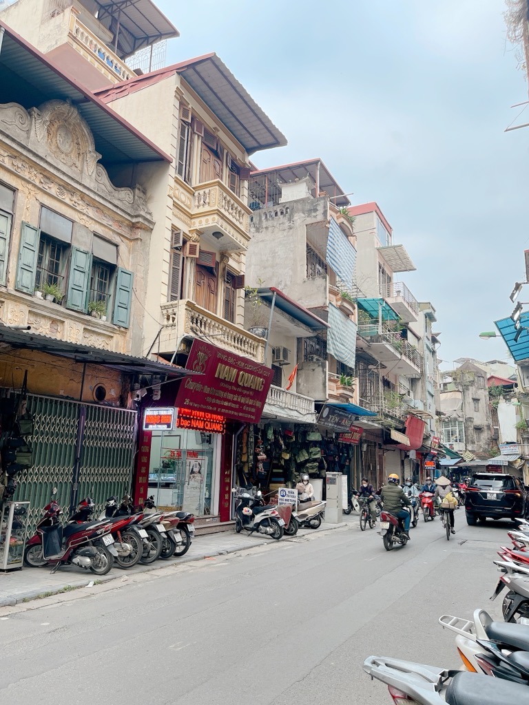 Bán nhà Hà Trung - diện tích 52m2 5 tầng - vị trí vàng - giá 55 tỷ