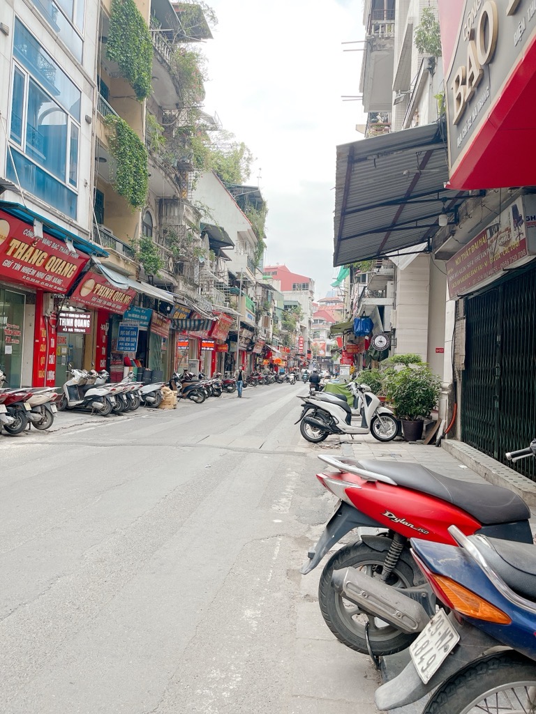 Bán nhà Hà Trung - diện tích 52m2 5 tầng - vị trí vàng - giá 55 tỷ