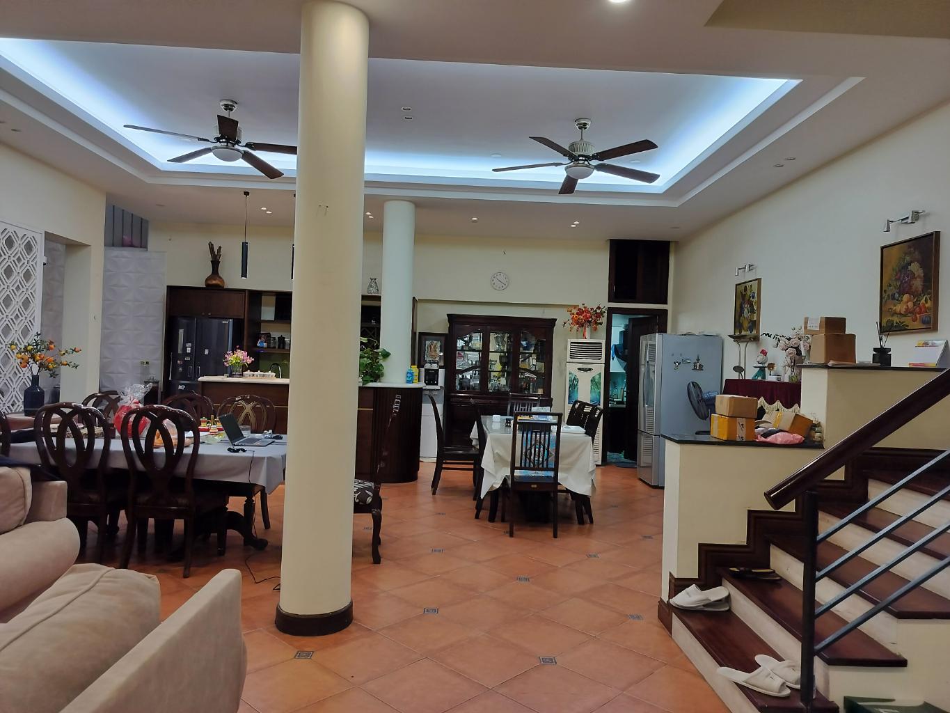 Bán nhà Phan Đình Giót - diện tích 190m2 4 tầng - Nhà đẹp hiếm có - giá 58 tỷ