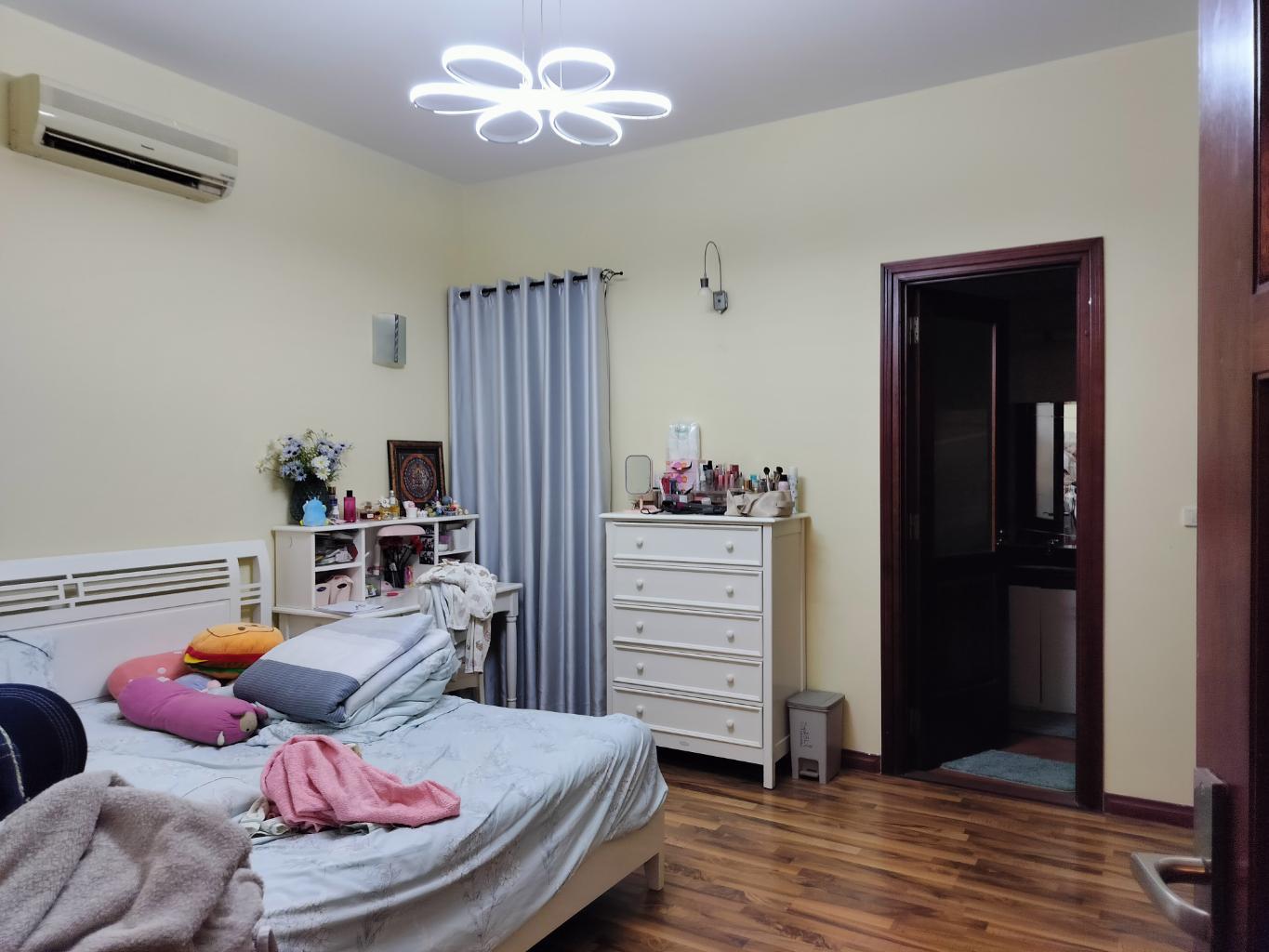 Bán nhà Phan Đình Giót - diện tích 190m2 4 tầng - Nhà đẹp hiếm có - giá 58 tỷ