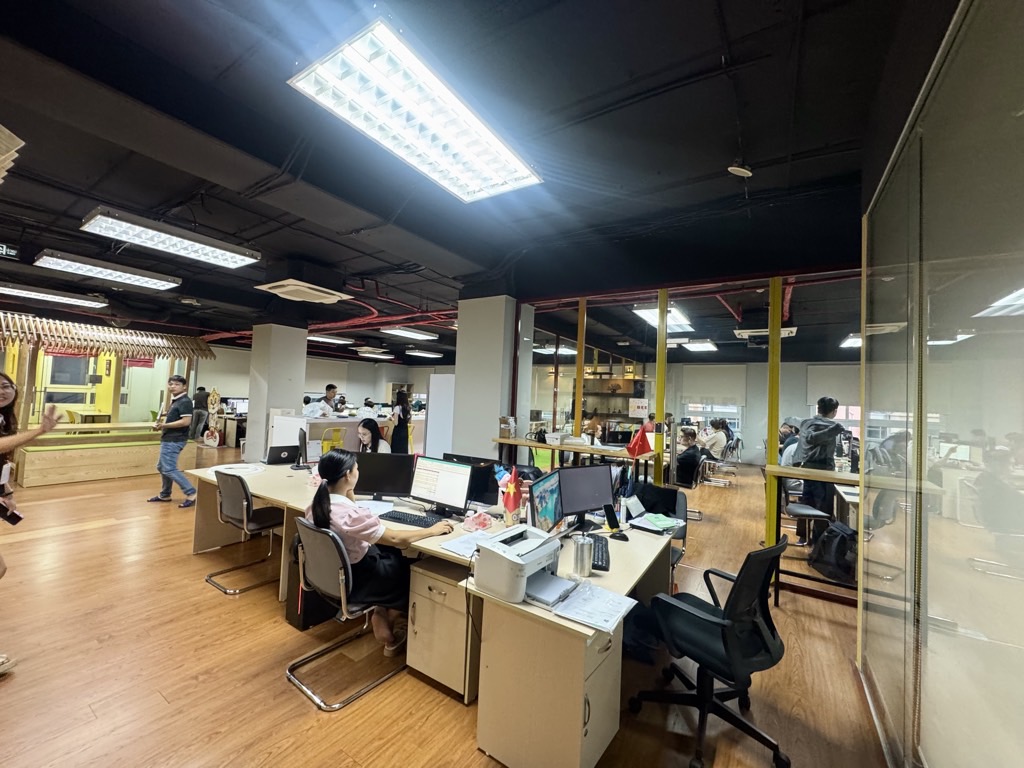 Bán nhà Nguyễn Trãi - diện tích 720m2 4 tầng - Lô góc 3 mặt thoáng - giá 45 tỷ