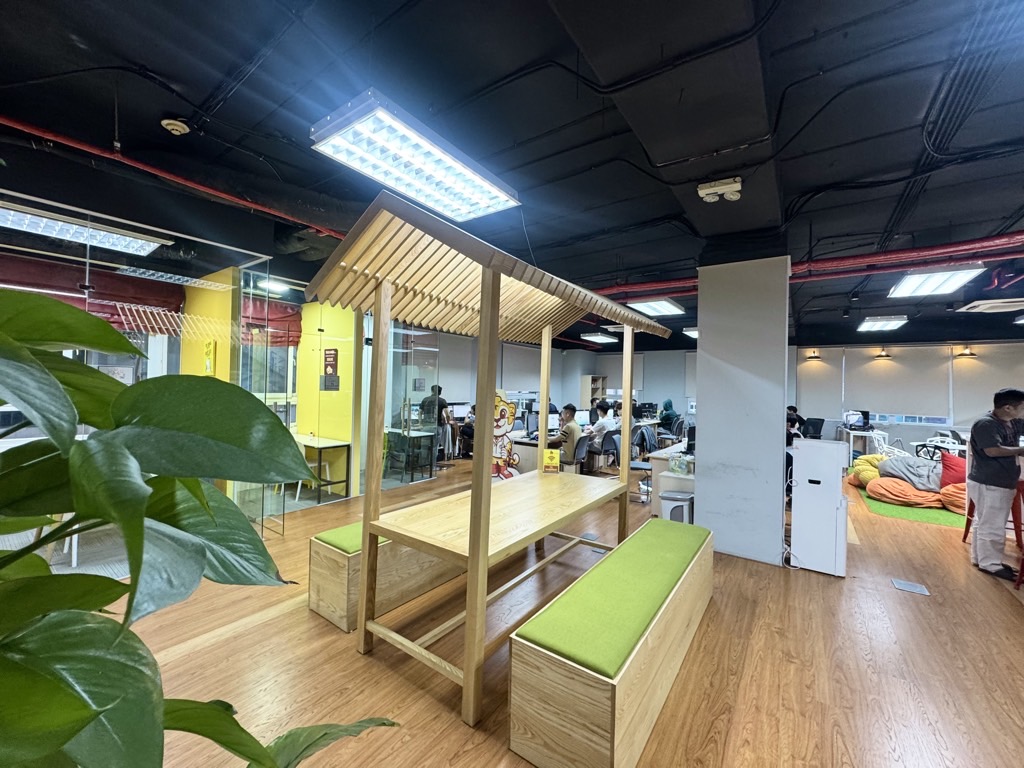 Bán nhà Nguyễn Trãi - diện tích 720m2 4 tầng - Lô góc 3 mặt thoáng - giá 45 tỷ