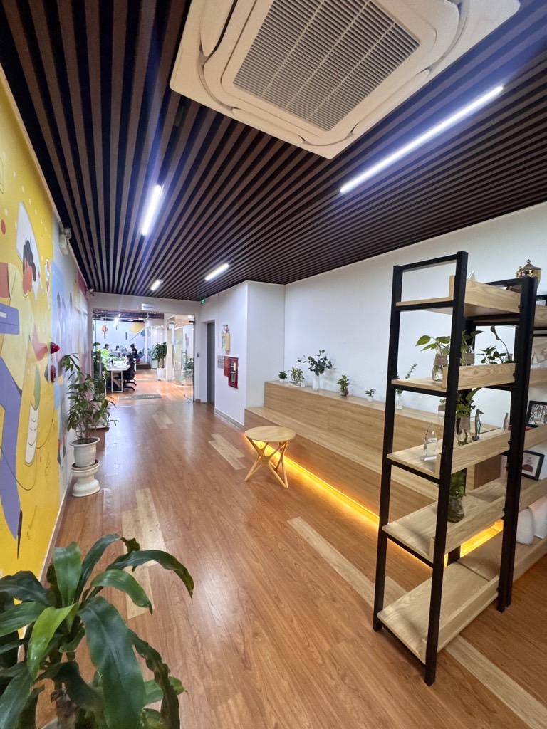 Bán nhà Nguyễn Trãi - diện tích 720m2 4 tầng - Lô góc 3 mặt thoáng - giá 45 tỷ