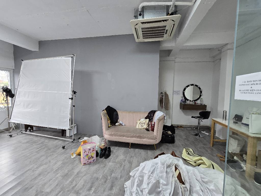 Bán nhà Nguyễn Văn Tuyết - diện tích 96,5m2 8 tầng - Lô góc 2 mặt thoáng - giá 75 tỷ