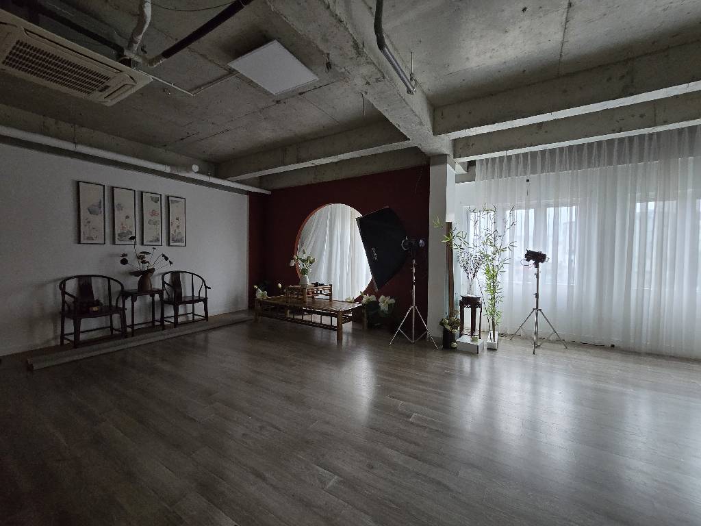 Bán nhà Nguyễn Văn Tuyết - diện tích 96,5m2 8 tầng - Lô góc 2 mặt thoáng - giá 75 tỷ