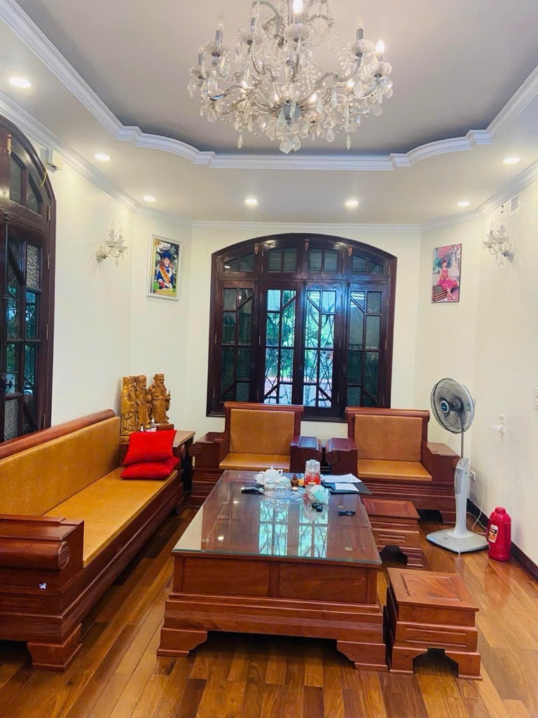 Bán nhà Bán đảo Linh Đàm - diện tích 275.3m2 4 tầng - Thoáng trước, sau - giá 90 tỷ