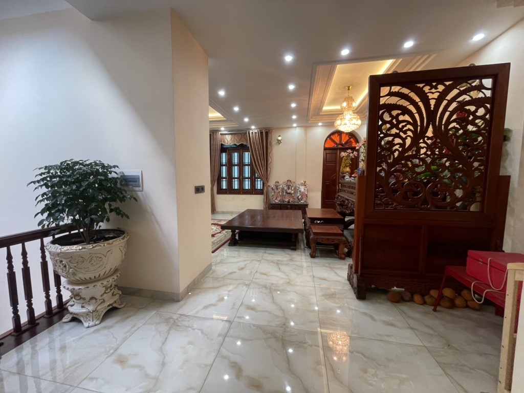 Bán nhà Lê Trọng Tấn - diện tích 124m2 7 tầng - lô góc, kinh doanh đỉnh chóp - giá 112,5 tỷ