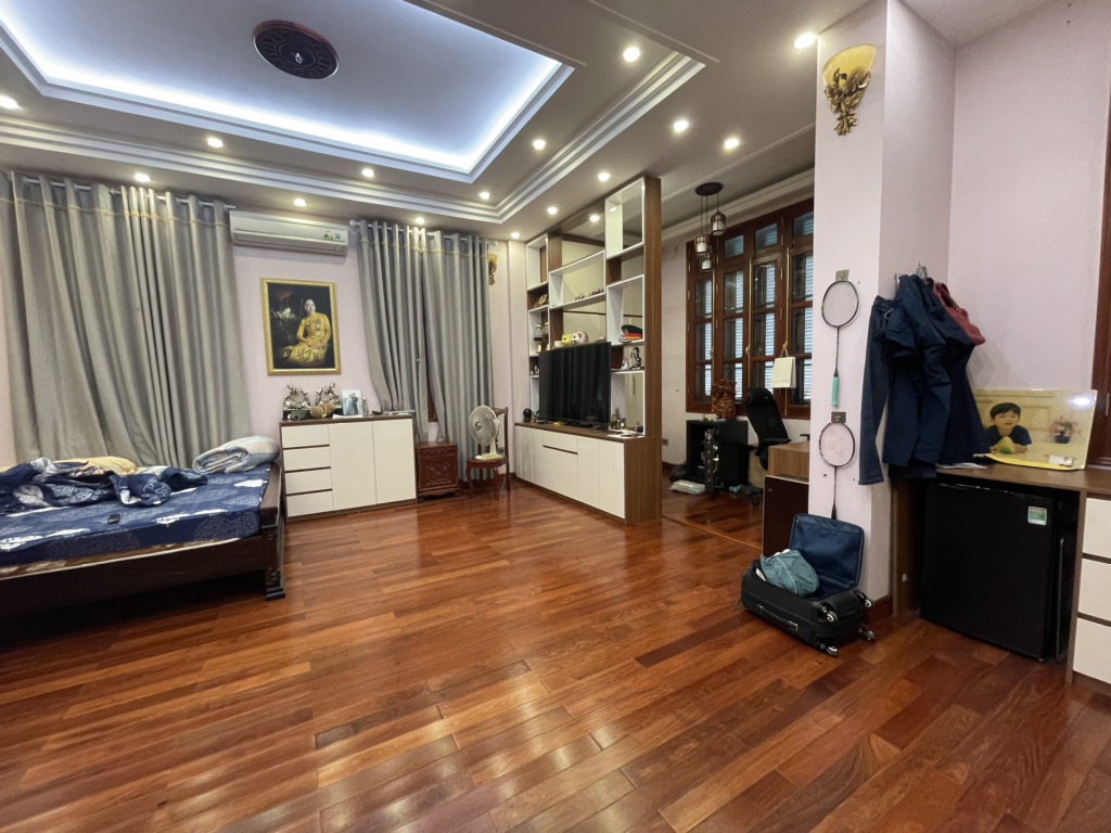 Bán nhà Lê Trọng Tấn - diện tích 124m2 7 tầng - lô góc, kinh doanh đỉnh chóp - giá 112,5 tỷ