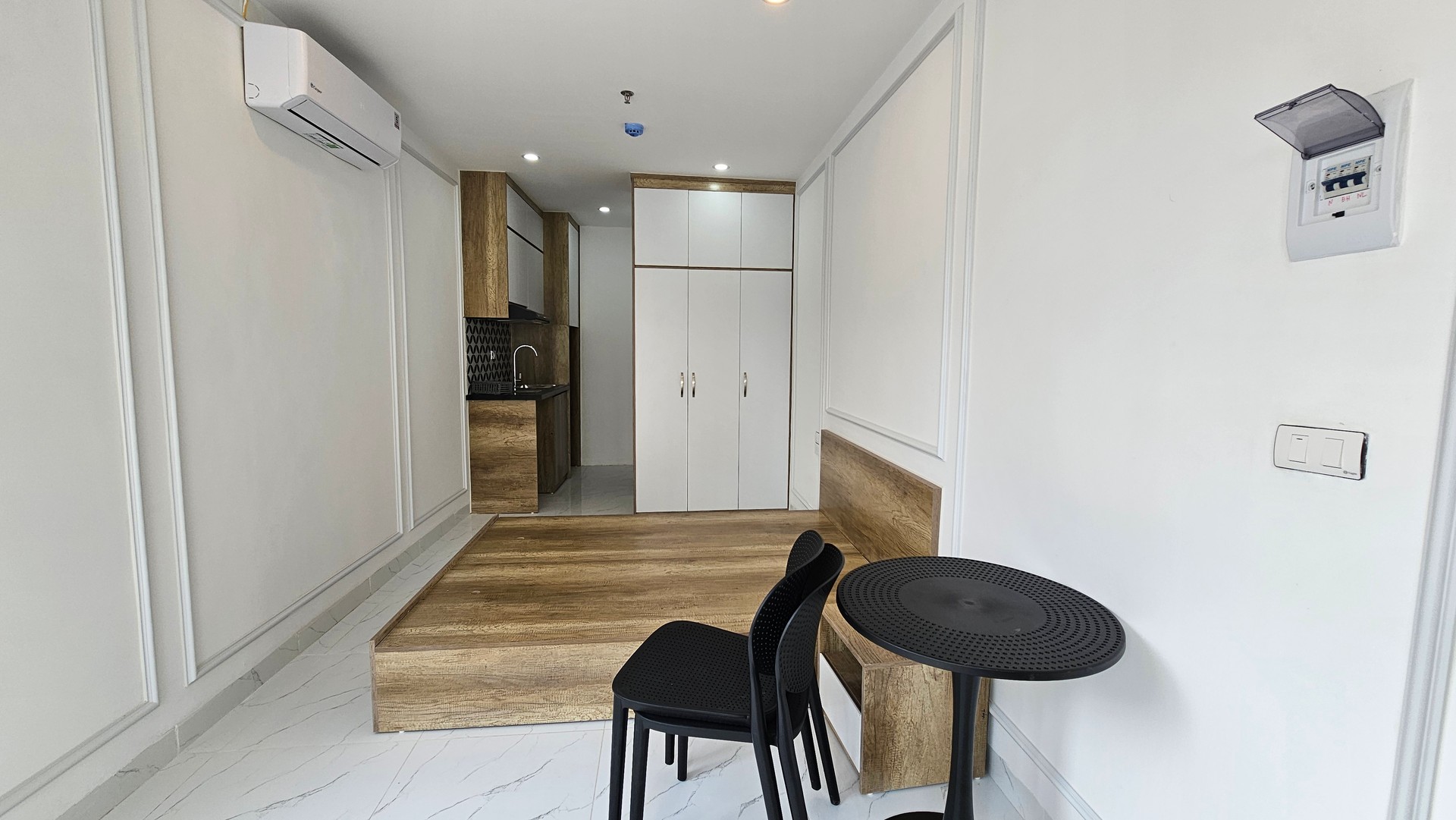 Bán nhà Tây Sơn - diện tích 90m2 7 tầng - Lô góc 2 mặt thoáng - giá 29,9 tỷ