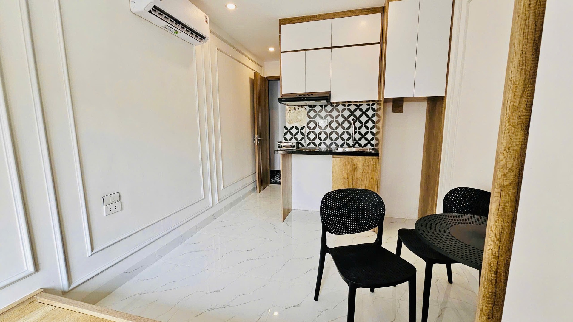 Bán nhà Tây Sơn - diện tích 90m2 7 tầng - Lô góc 2 mặt thoáng - giá 29,9 tỷ