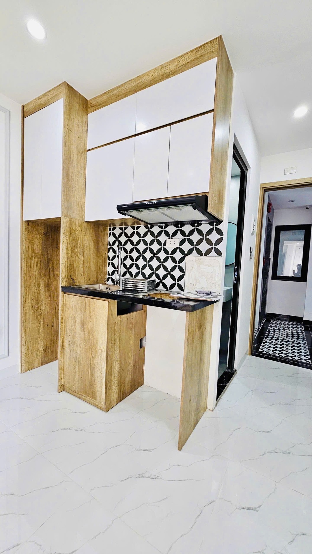 Bán nhà Tây Sơn - diện tích 90m2 7 tầng - Lô góc 2 mặt thoáng - giá 29,9 tỷ