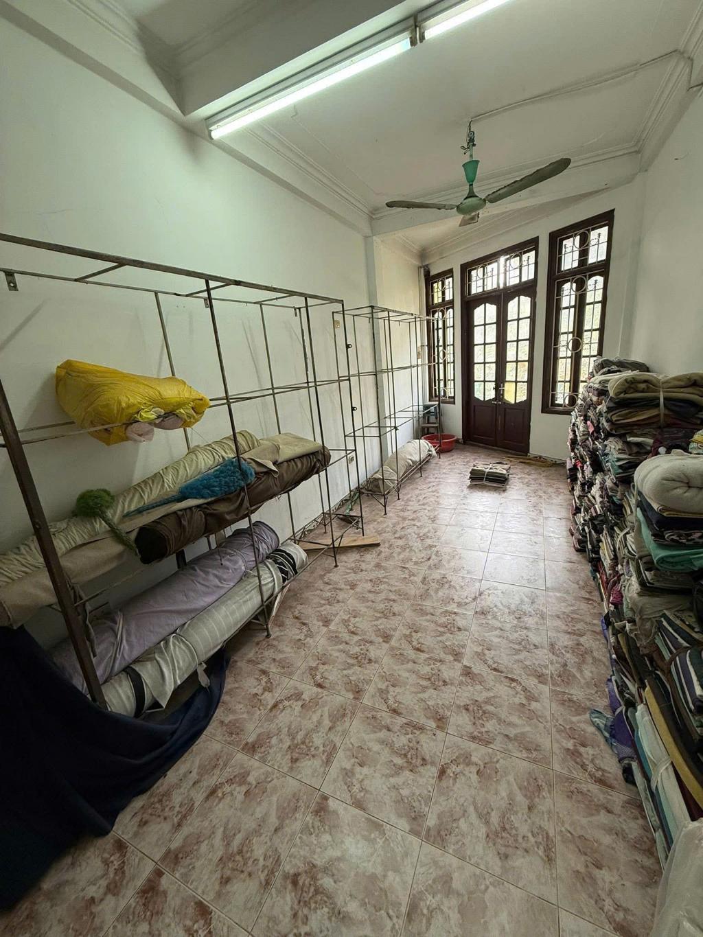 Bán nhà Lê Thanh Nghị - diện tích 55m2 5 tầng - Ô TÔ TRÁNH - giá 26 tỷ