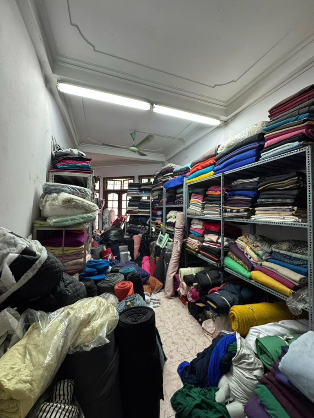 Bán nhà Lê Thanh Nghị - diện tích 55m2 5 tầng - Ô TÔ TRÁNH - giá 26 tỷ