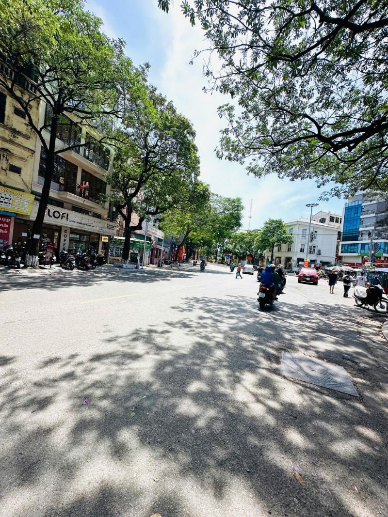 Bán nhà Lê Thanh Nghị - diện tích 55m2 5 tầng - Ô TÔ TRÁNH - giá 26 tỷ