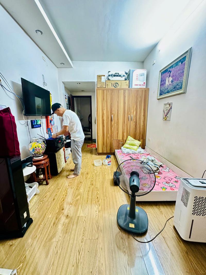 Bán nhà Lê Thanh Nghị - diện tích 55m2 5 tầng - Ô TÔ TRÁNH - giá 26 tỷ