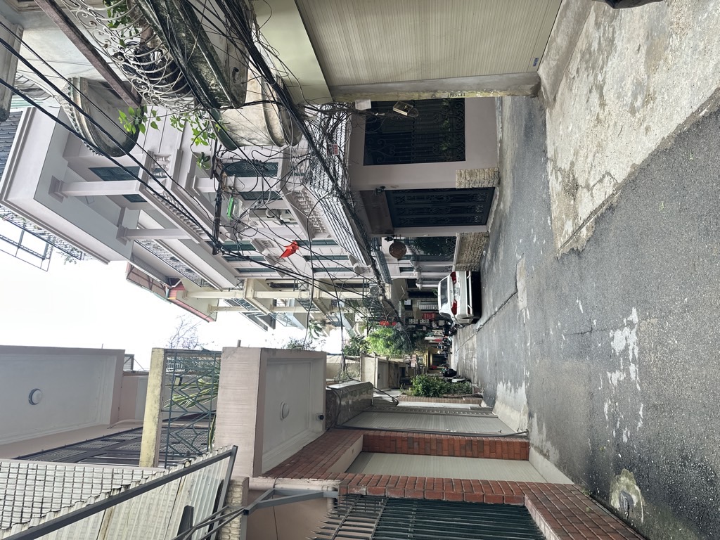 Bán nhà Nguyễn Phúc Lai - diện tích 65m2 4 tầng - Ô tô vào nhà - giá 26,8 tỷ