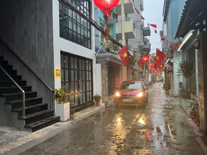 Bán nhà Tứ Hiệp - diện tích 161m2 8 tầng - Ô tô vào nhà - giá 34 tỷ