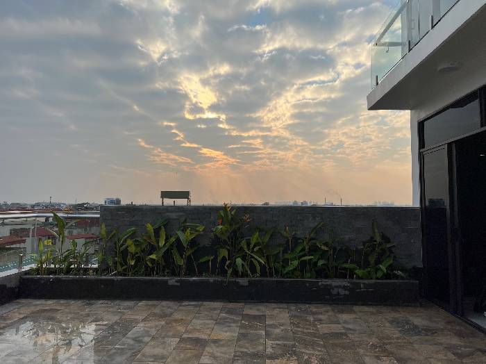 Bán nhà Tứ Hiệp - diện tích 161m2 8 tầng - Ô tô vào nhà - giá 34 tỷ