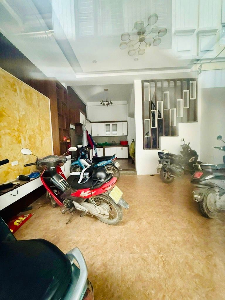 Bán nhà Nam Dư - diện tích 50m2 4 tầng - Lô góc hiếm - giá 6,1 tỷ