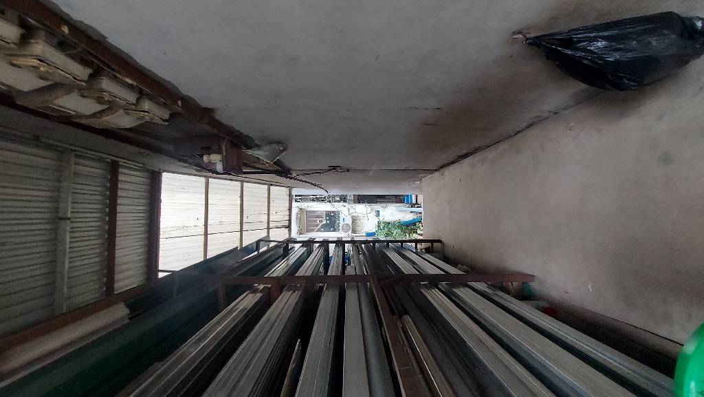 Bán nhà Đê La Thành - diện tích 204m2 3 tầng - Mảnh đất vàng - giá 102 tỷ