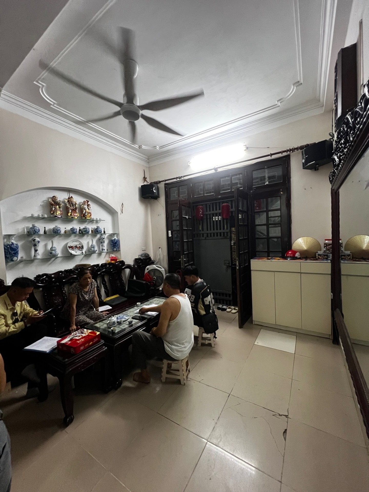 Bán nhà Thanh Nhàn - diện tích 45m2 4 tầng - ngõ xe máy tránh - giá 13,5 tỷ