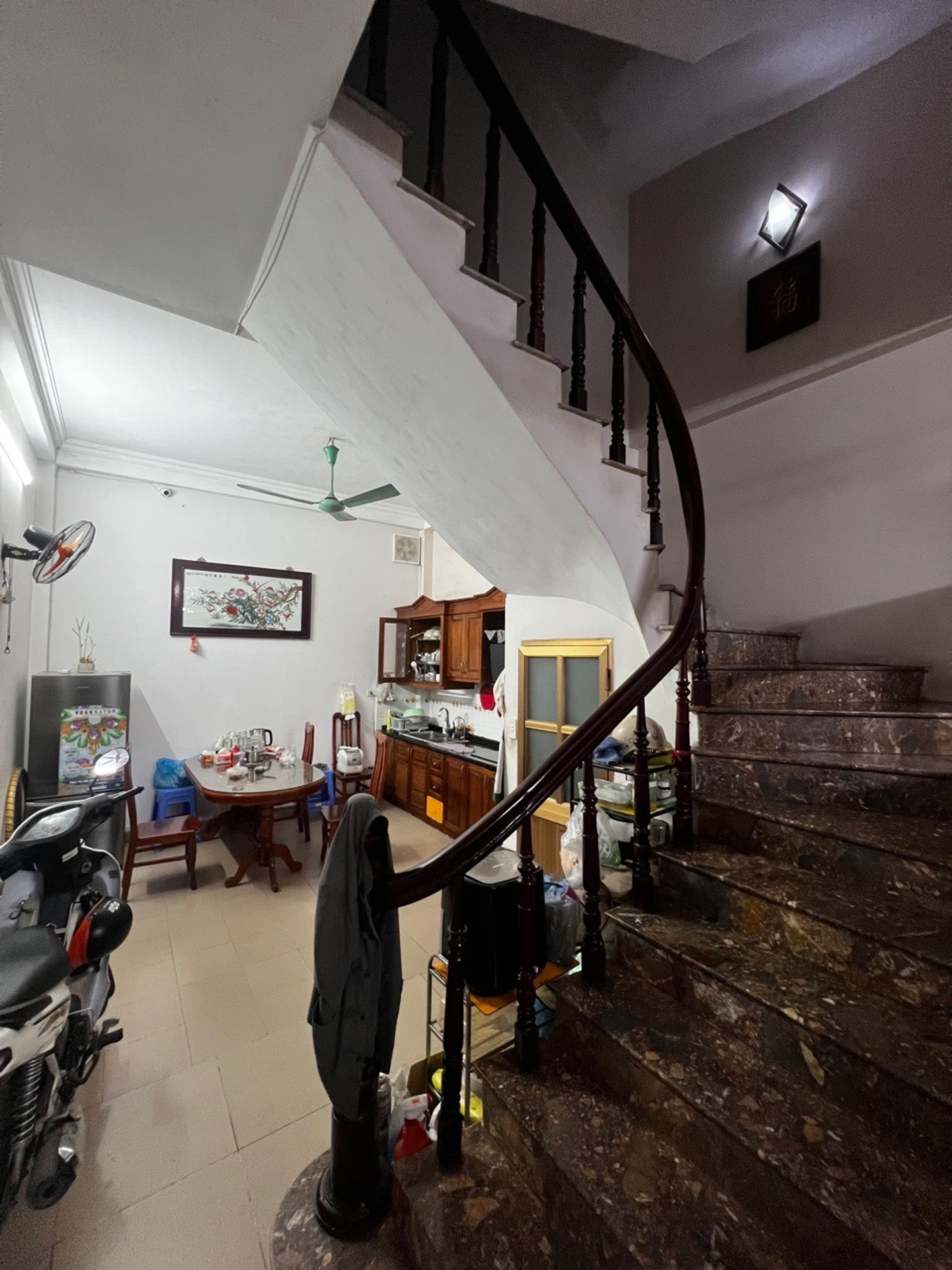 Bán nhà Thanh Nhàn - diện tích 45m2 4 tầng - ngõ xe máy tránh - giá 13,5 tỷ
