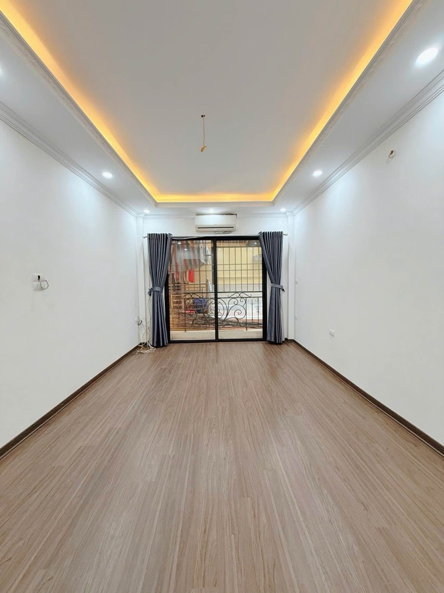 Bán nhà Trần Khát Chân - diện tích 30m2 5 tầng - Ngõ 281 - giá 9,8 tỷ