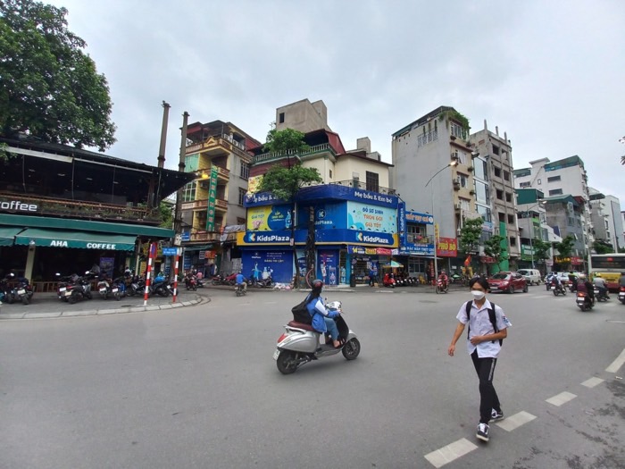 Bán nhà Vũ Trọng Phụng - diện tích 68m2 3 tầng - Mặt phố lô góc - giá 42 tỷ