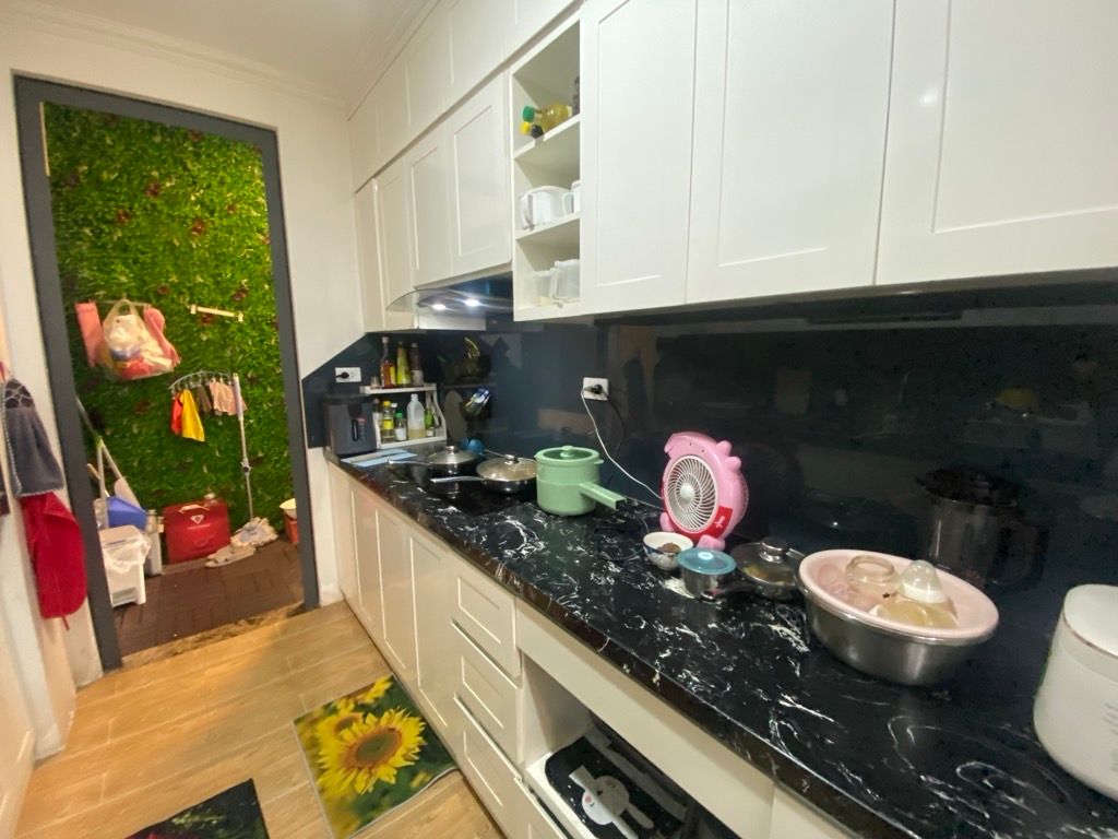 Bán nhà Tam Trinh - diện tích 120m2 1 tầng - Lô góc, view Hồ Yên Sở - giá 10 tỷ
