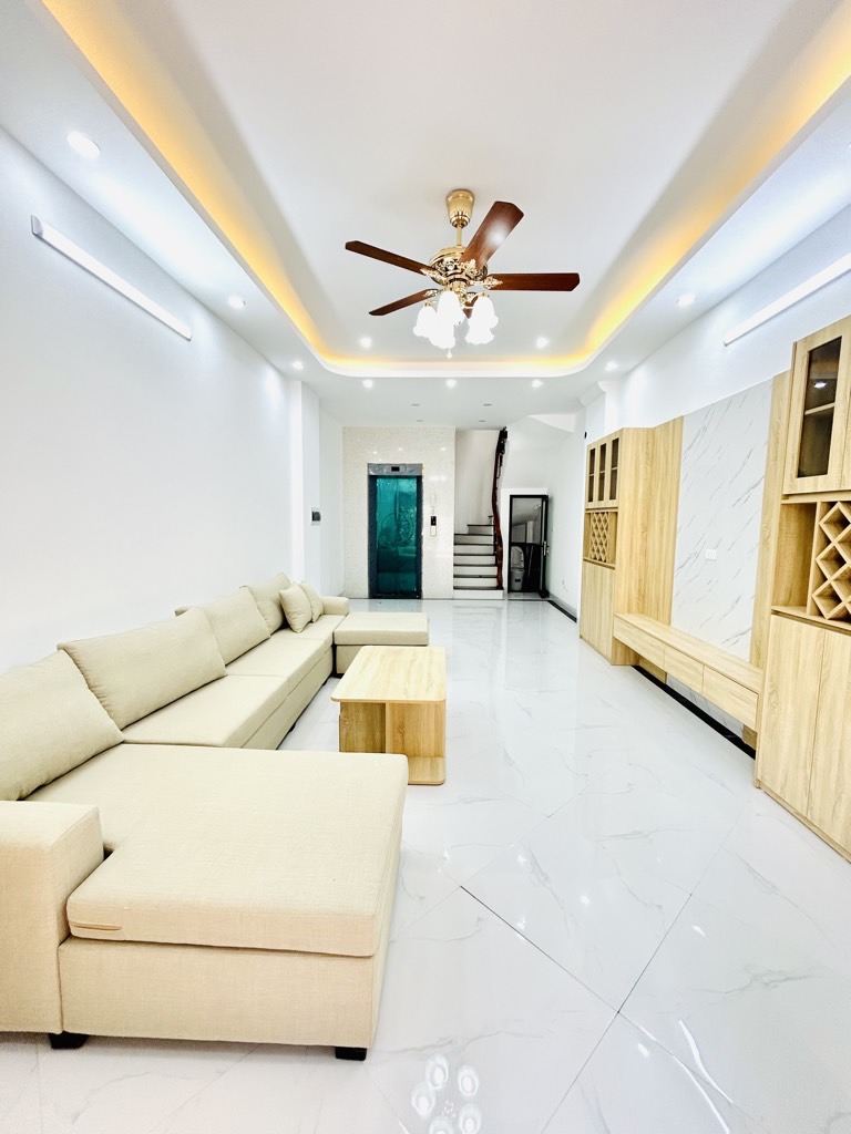 Bán nhà Nam Dư - diện tích 45m2 6 tầng - Ô TÔ ĐỖ CỬA - giá 11,5 tỷ