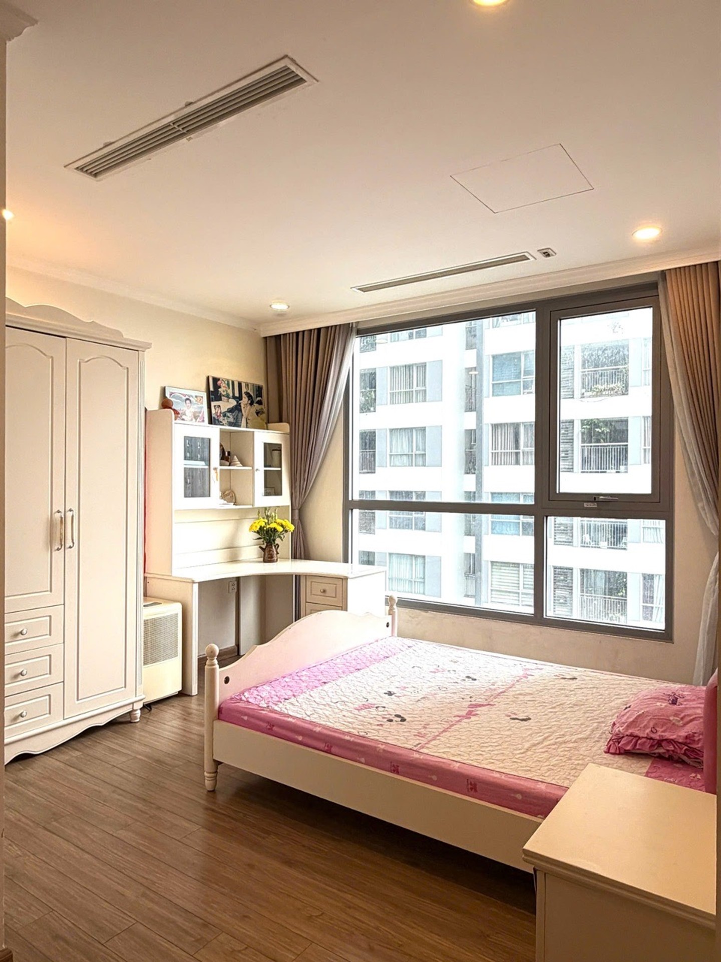 Bán nhà Lĩnh Nam - diện tích 130m2 10 tầng - Nhà đẹp hiếm có - giá 20,7 tỷ