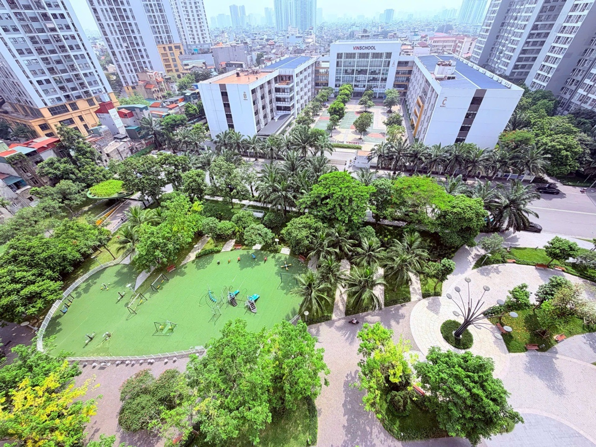 Bán nhà Lĩnh Nam - diện tích 130m2 10 tầng - Nhà đẹp hiếm có - giá 20,7 tỷ
