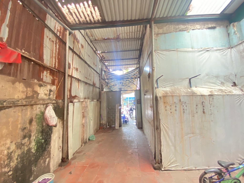 Bán nhà Nguyễn Đức Cảnh - diện tích 70m2 1 tầng - Nhà mặt phố - giá 18 tỷ
