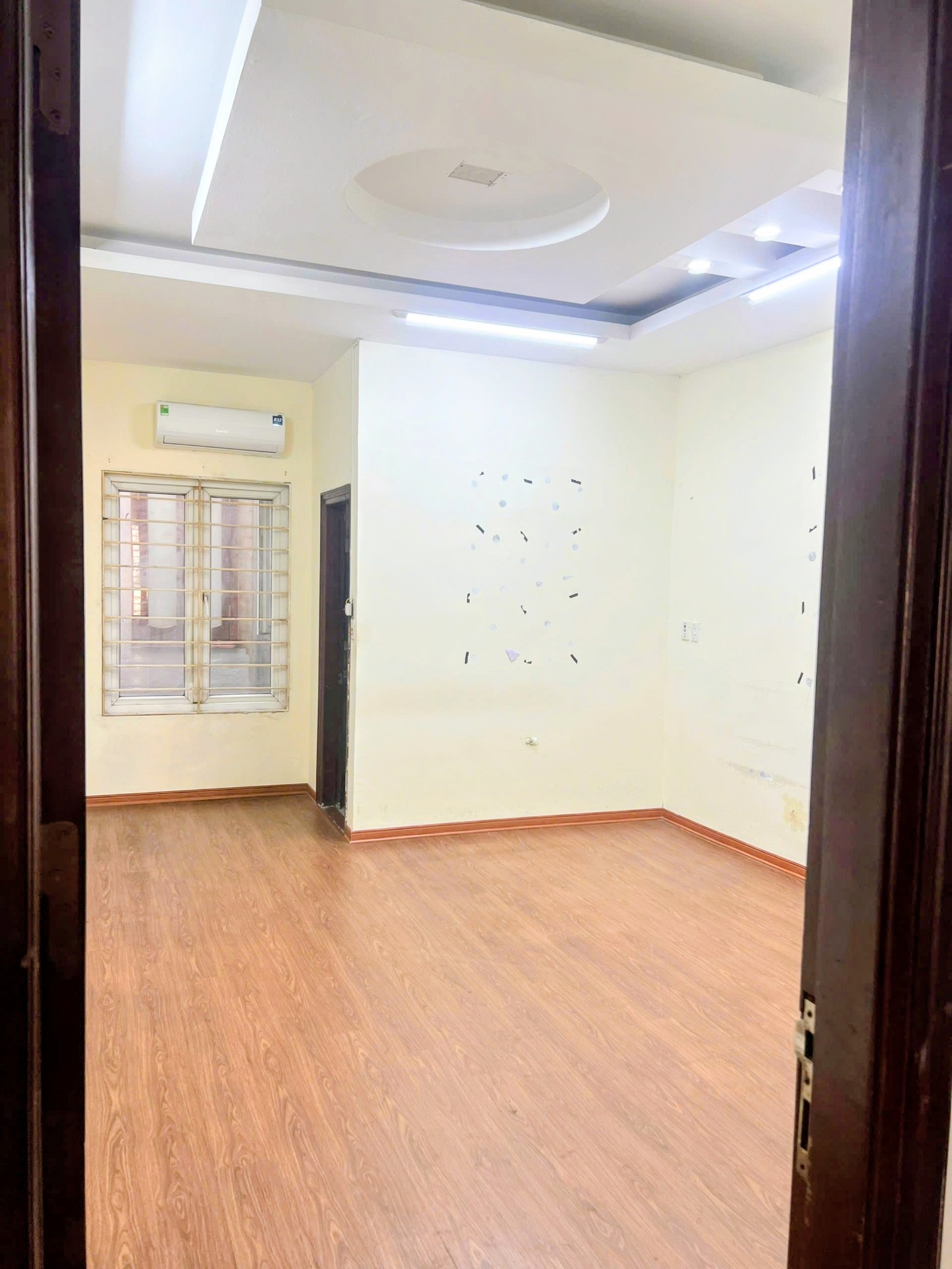 Bán nhà Thái Hà - diện tích 103m2 7 tầng - Ô TÔ TRÁNH - giá 58 tỷ