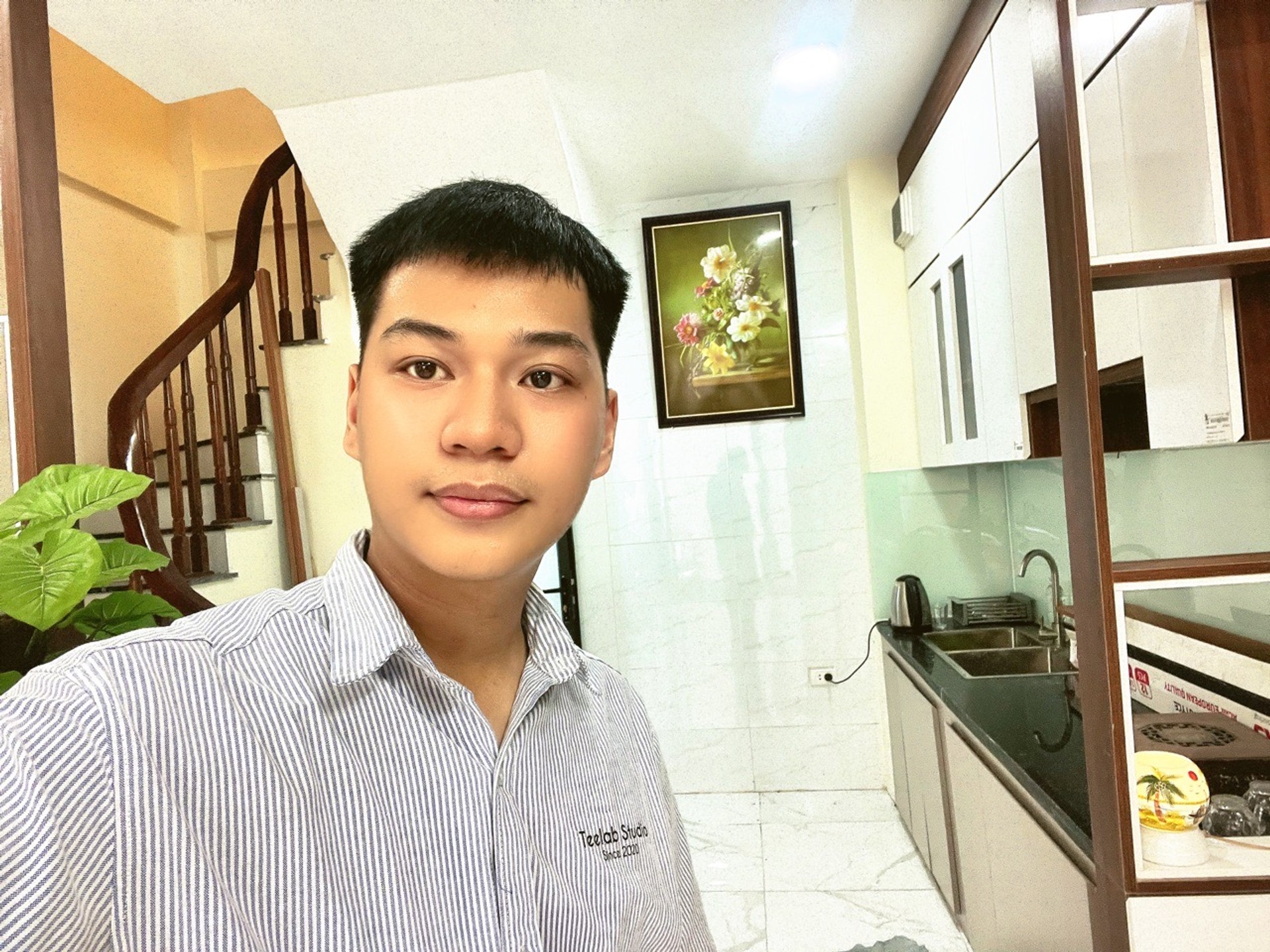 Bán nhà Nguyễn Khoái - diện tích 35m2 5 tầng - gần trường đại học - giá 8,5 tỷ