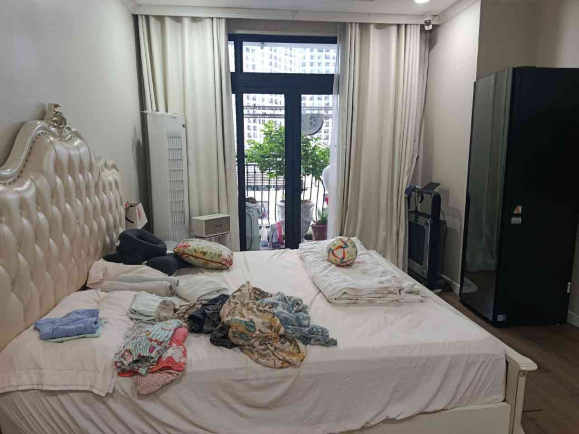 Bán nhà Royal City - diện tích 124m2 18 tầng - Nhà đẹp hiếm có - giá 16,5 tỷ