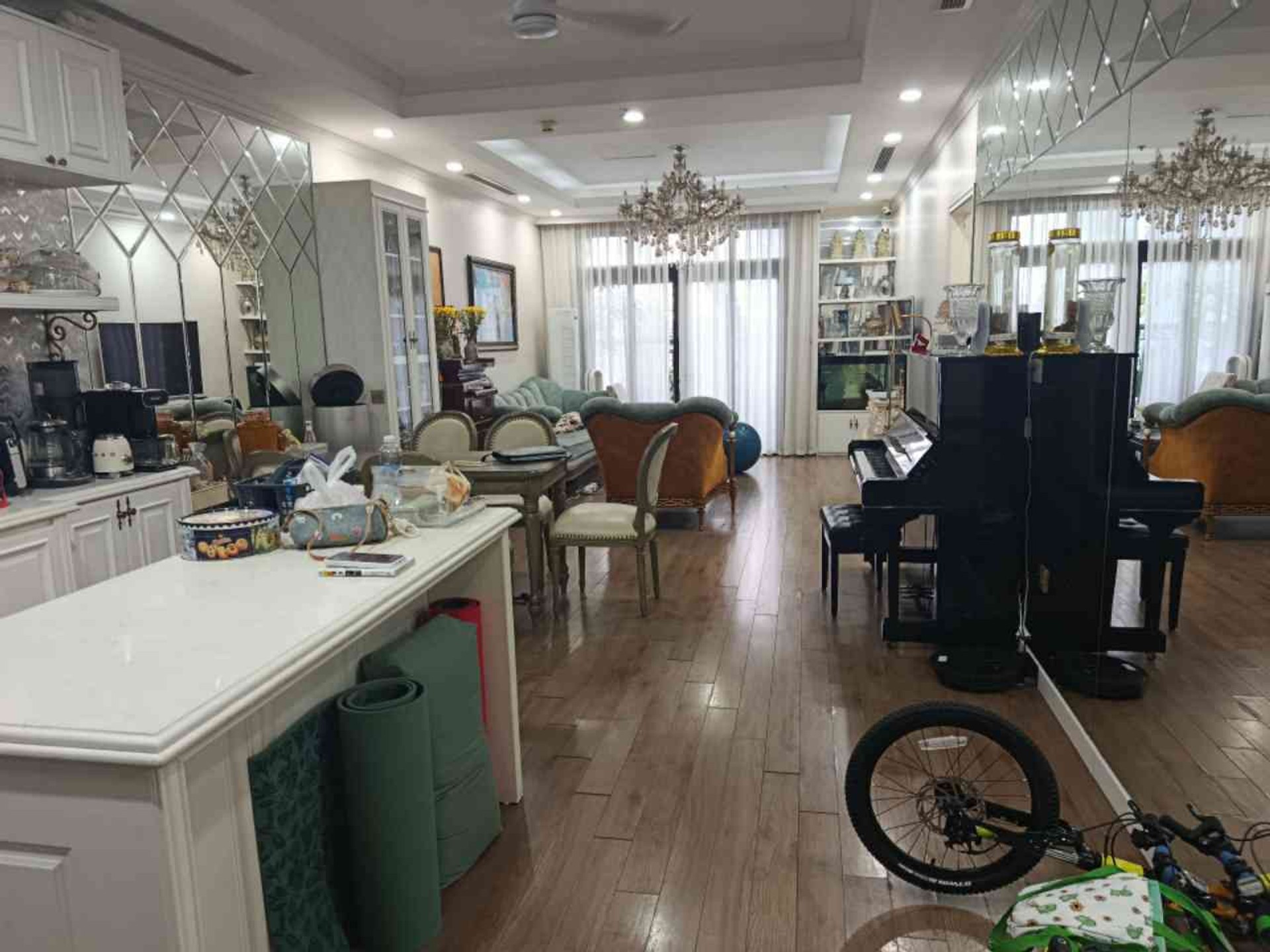 Bán nhà Royal City - diện tích 124m2 18 tầng - Nhà đẹp hiếm có - giá 16,5 tỷ