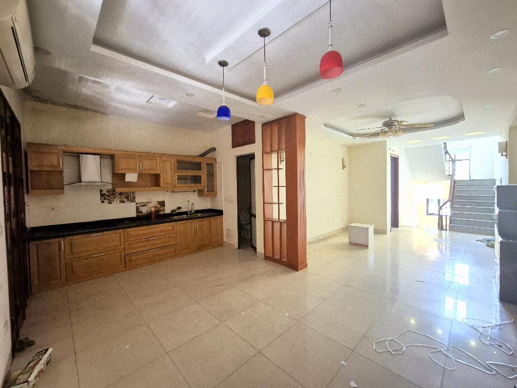 Bán nhà Sa Đôi - diện tích 90m2 4 tầng - SIÊU PHẨM MẶT PHỐ - giá 25,5 tỷ