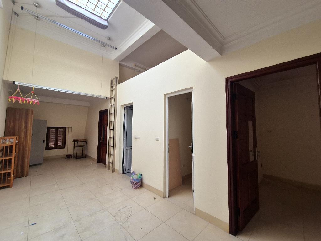 Bán nhà Sa Đôi - diện tích 90m2 4 tầng - SIÊU PHẨM MẶT PHỐ - giá 25,5 tỷ