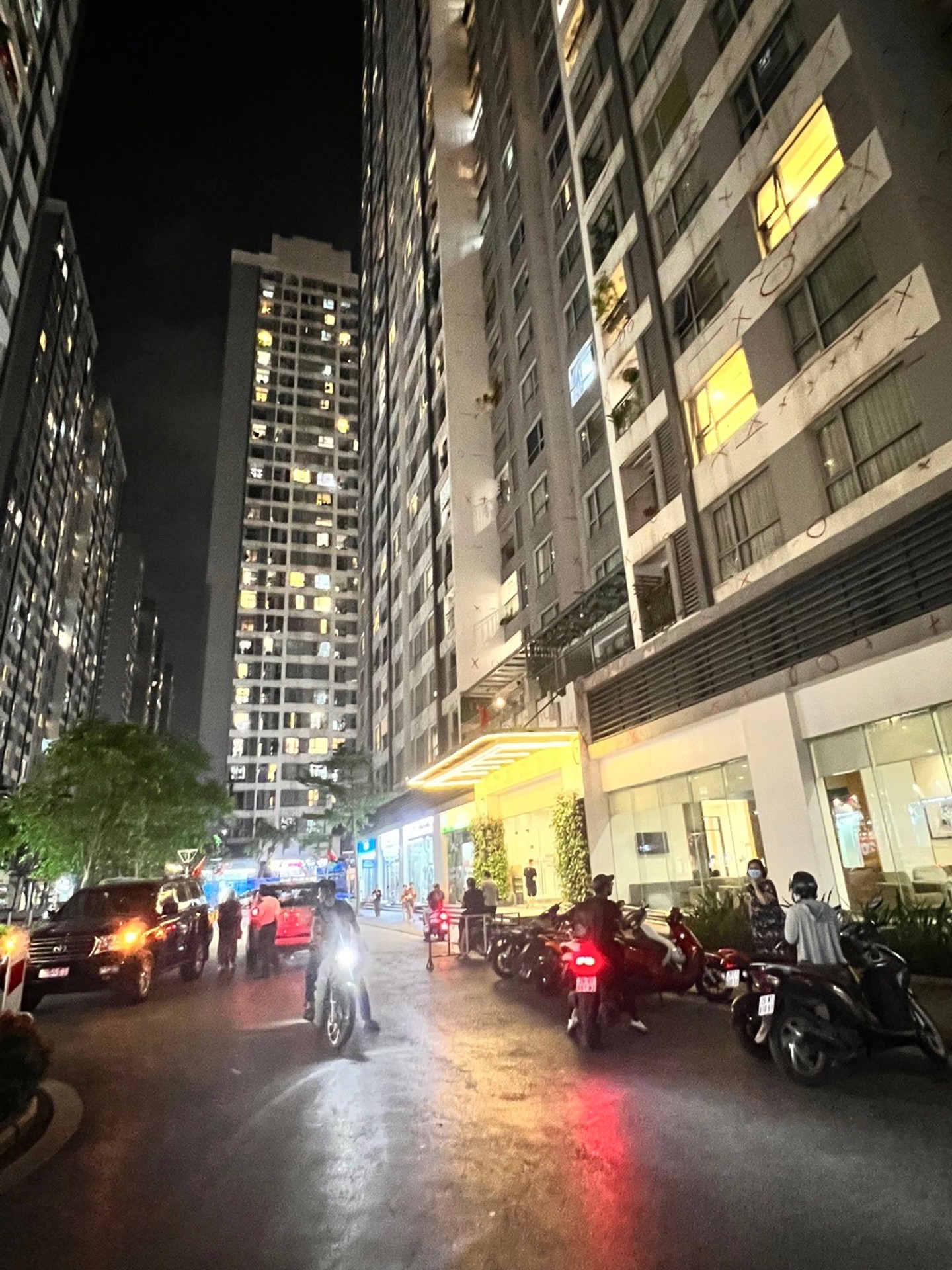 Bán nhà Park 2 - diện tích 74m2 24 tầng - Cực hiếm - giá 10,1 tỷ