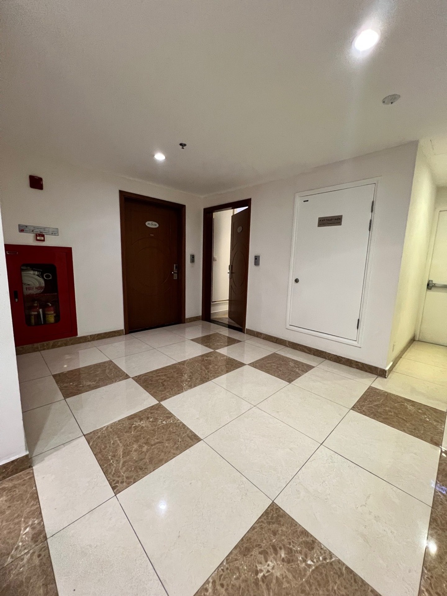 Bán nhà Park 2 - diện tích 74m2 24 tầng - Cực hiếm - giá 10,1 tỷ