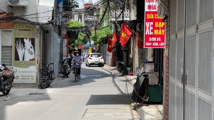 Bán nhà Hoàng Văn Thái - diện tích 96m2 6 tầng - ô tô tải đỗ cửa - giá 35 tỷ