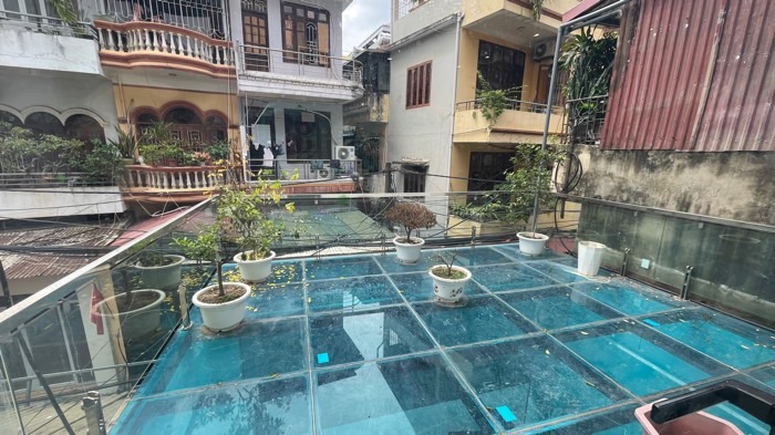 Bán nhà Hoàng Văn Thái - diện tích 96m2 6 tầng - ô tô tải đỗ cửa - giá 35 tỷ