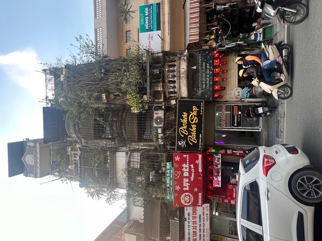 Bán nhà Trương Định - diện tích 84m2 4 tầng - Mặt phố kinh doanh - giá 25,8 tỷ