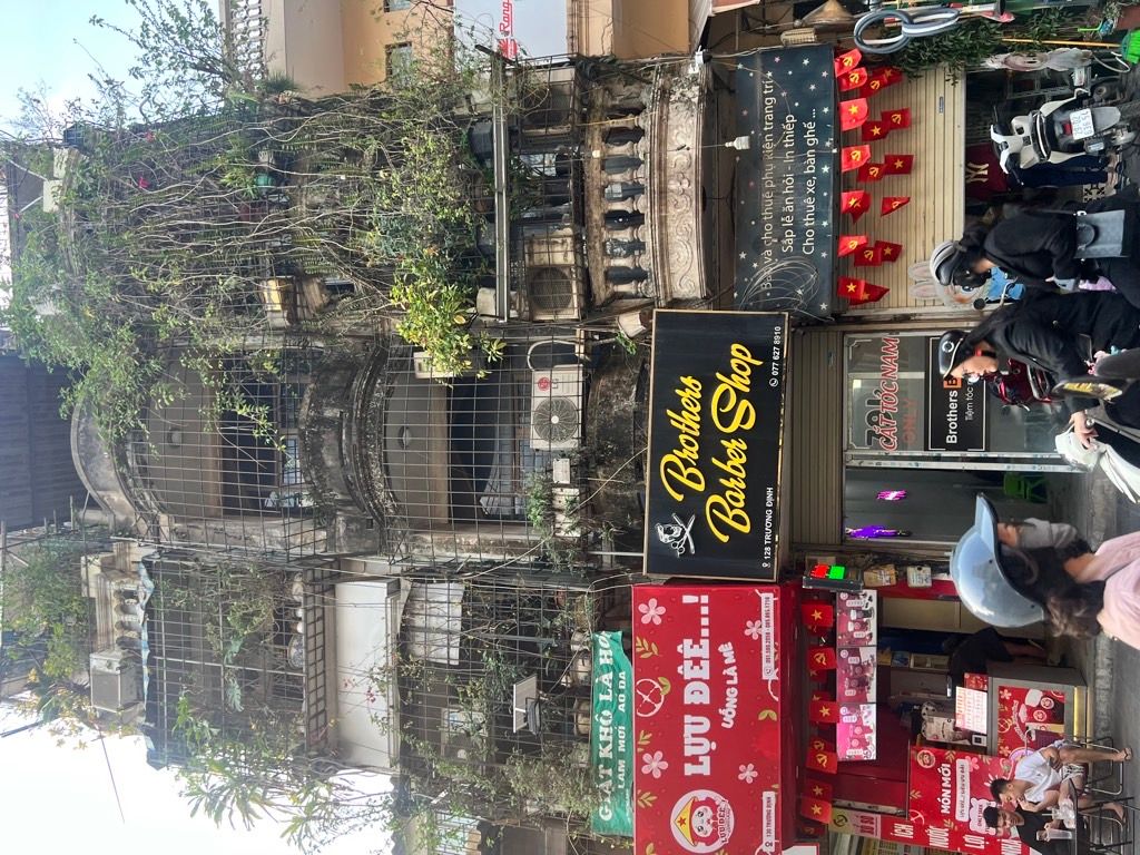 Bán nhà Trương Định - diện tích 84m2 4 tầng - Mặt phố kinh doanh - giá 25,8 tỷ