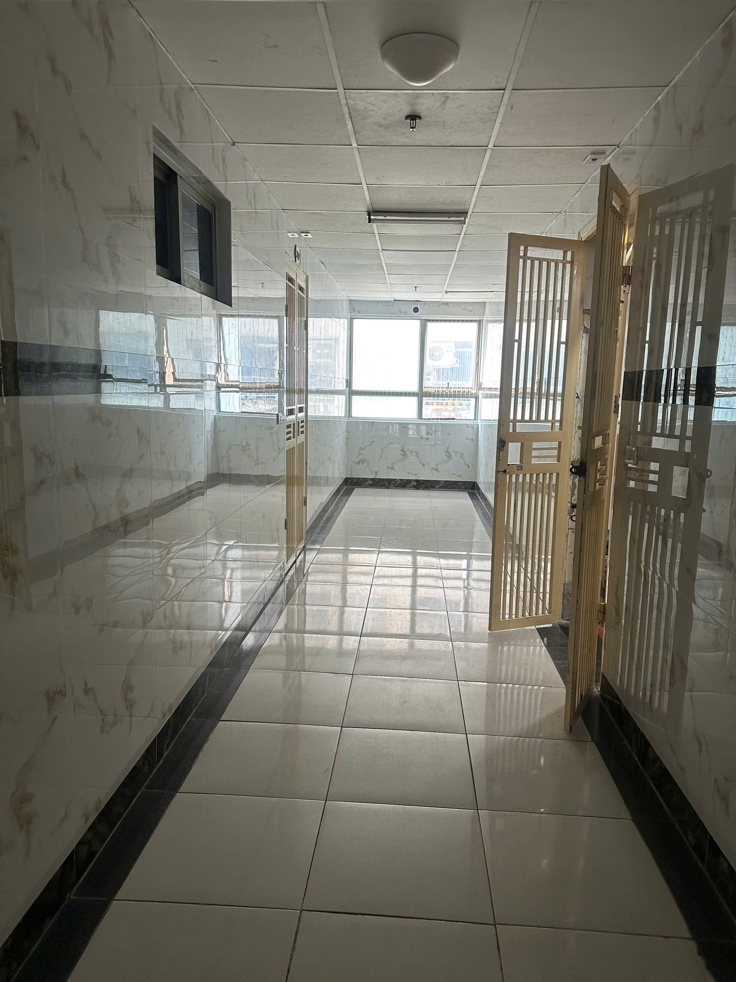 Bán nhà HH4A Linh Đàm - diện tích 62m2 32 tầng - Cực hiếm phân khúc 3.5 tỷ